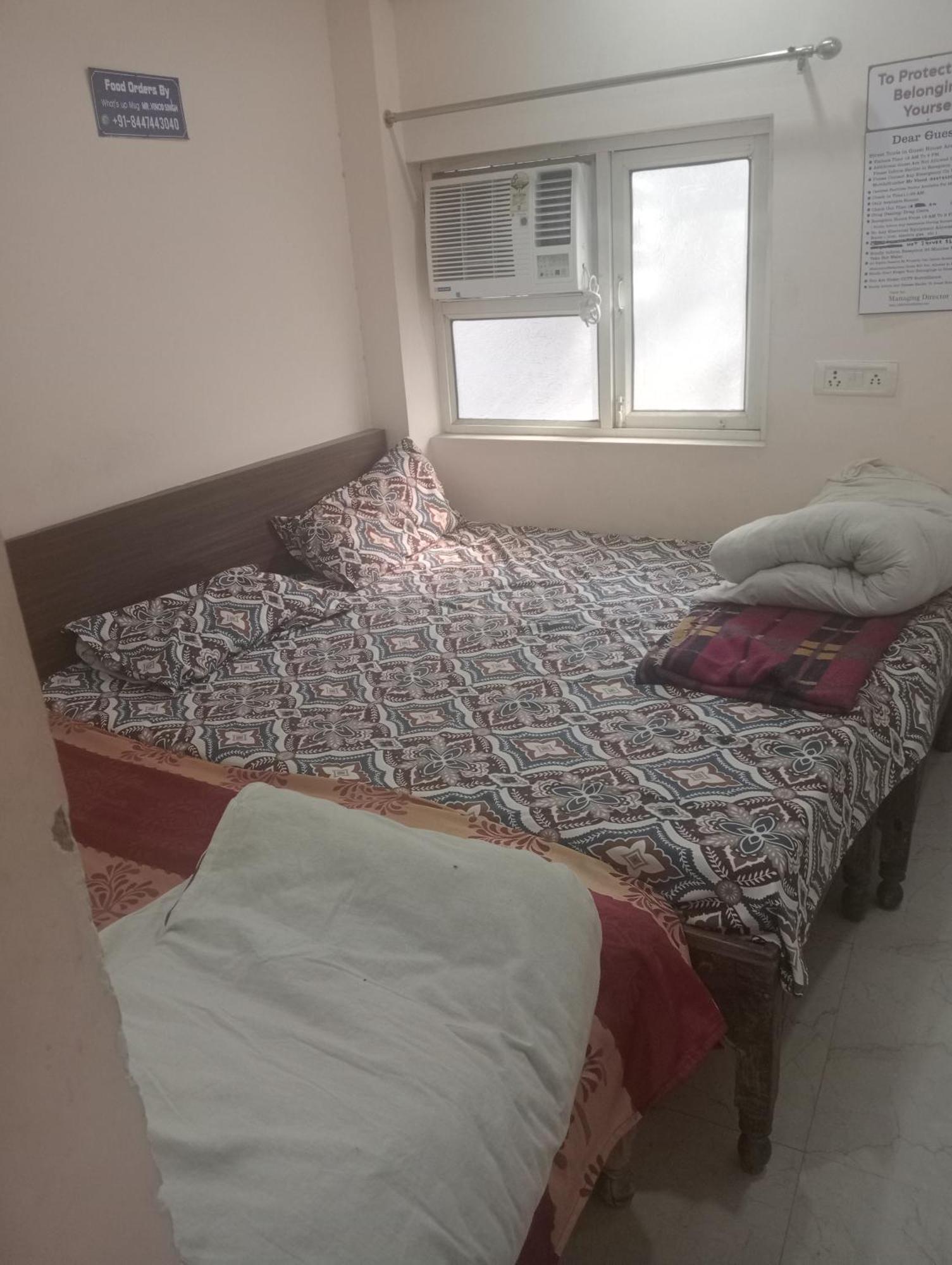 Ever Green Guest House Travel & Pg New Delhi Extérieur photo