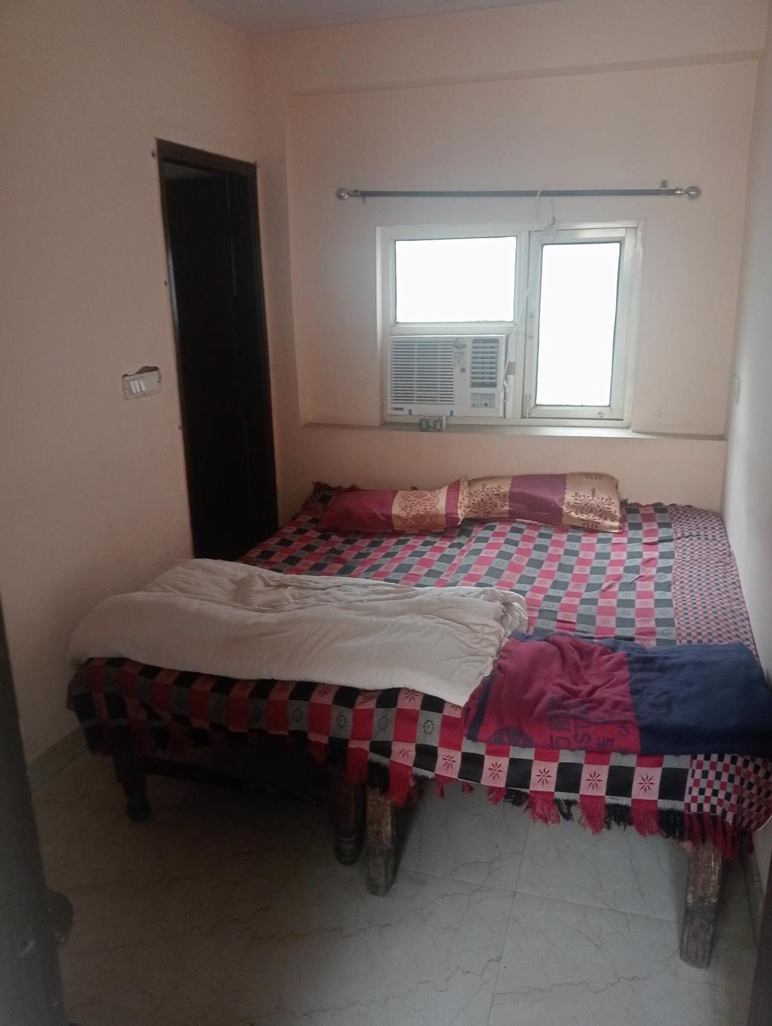 Ever Green Guest House Travel & Pg New Delhi Extérieur photo