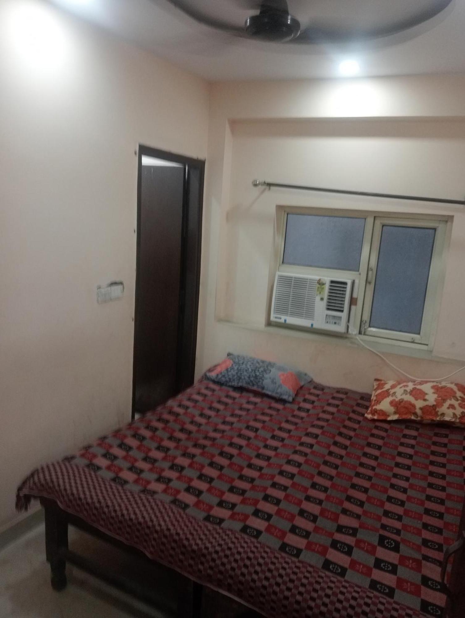 Ever Green Guest House Travel & Pg New Delhi Extérieur photo