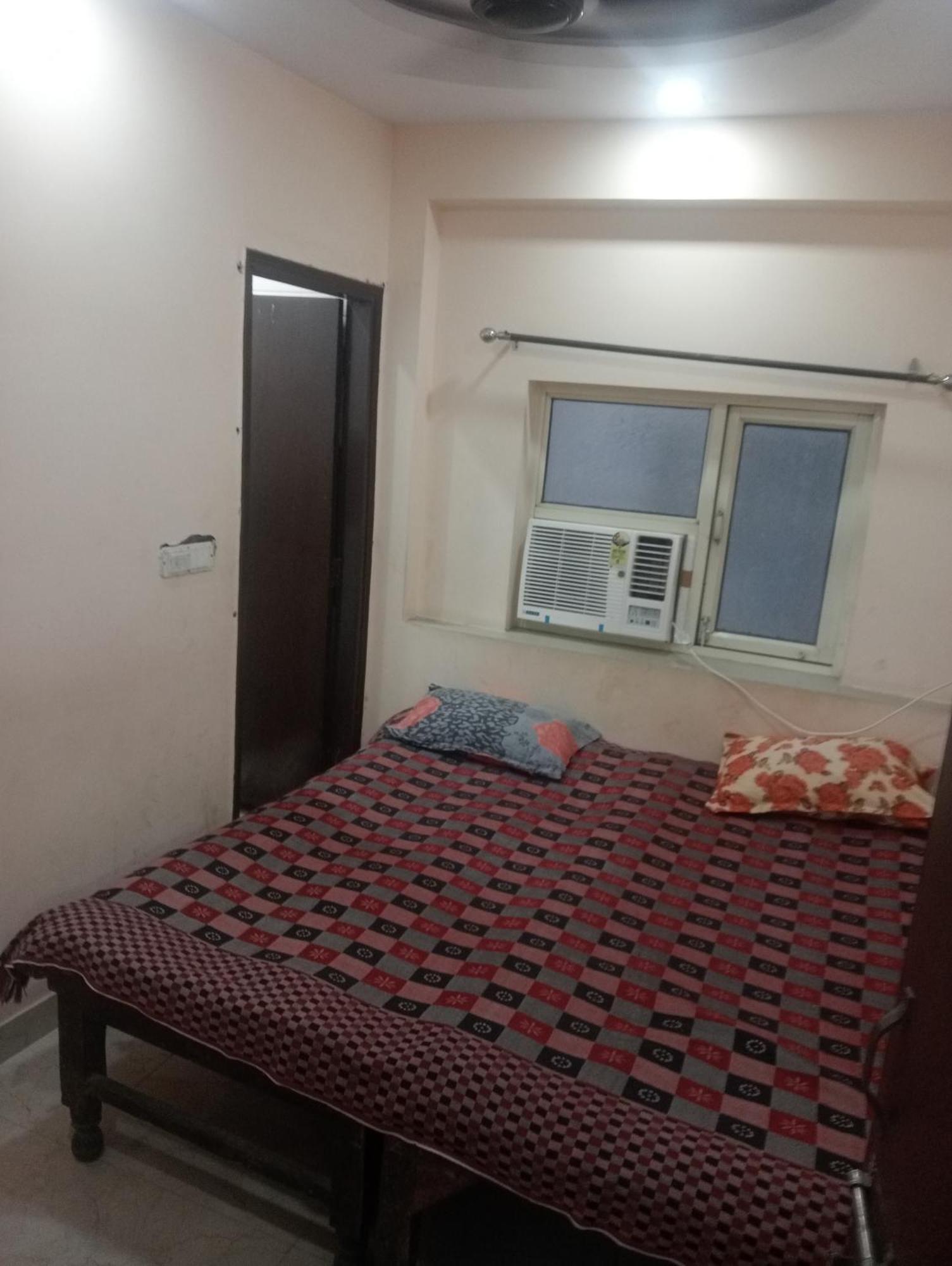 Ever Green Guest House Travel & Pg New Delhi Extérieur photo